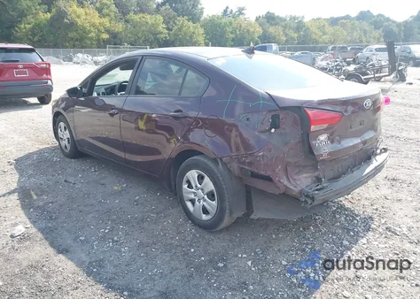 2017 Kia Forte Lx z USA, uszkodzony, nr VIN 3KPFK4A78HE140596